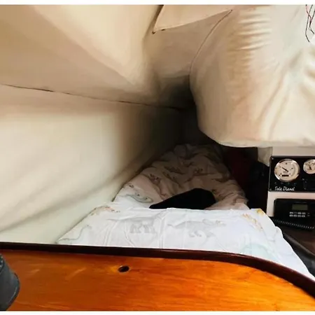 Hotel en barco Sailboat