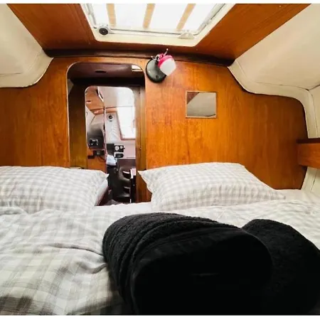Hotel en barco Sailboat Barcelona