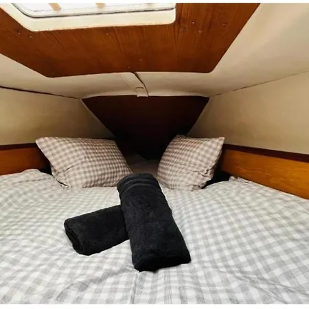 Hotel en barco Sailboat Barcelona